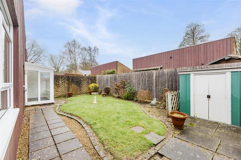43 Knights Croft, New Ash Green, Longfield, DA3 8HT
