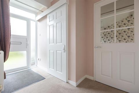 43 Knights Croft, New Ash Green, Longfield, DA3 8HT