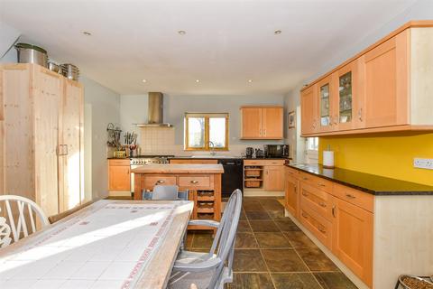 4 bedroom semi-detached house for sale, Staplehurst Road, Marden, Kent, Kent