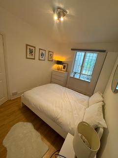 2 bedroom flat to rent, Junction Road, London N19