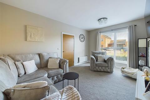 27 Aspen Close, Birtley, Chester Le Street, DH3 1FE
