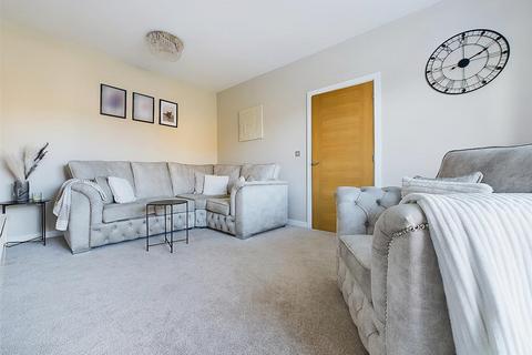 27 Aspen Close, Birtley, Chester Le Street, DH3 1FE
