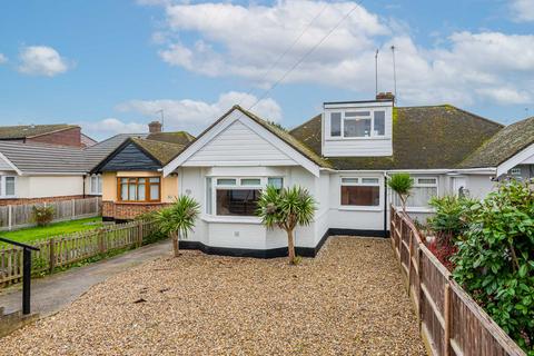 3 bedroom chalet for sale, Rayleigh Road, Leigh-on-sea, SS9