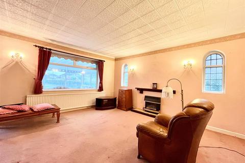 3 bedroom detached bungalow for sale, Lowther Drive, Garforth, Leeds