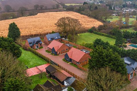 3 bedroom detached bungalow for sale, Tottenhoe North Drive, Brentwood, CM13