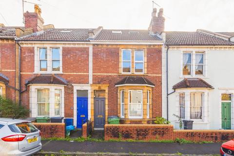 24 Saxon Road, Bristol, BS2 9UG