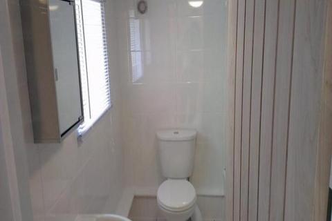 2 bedroom property to rent, Southsea