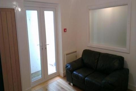 2 bedroom property to rent, Southsea