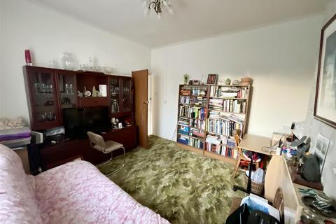 3 bedroom bungalow for sale, Pontardulais Road, Cross Hands, Llanelli