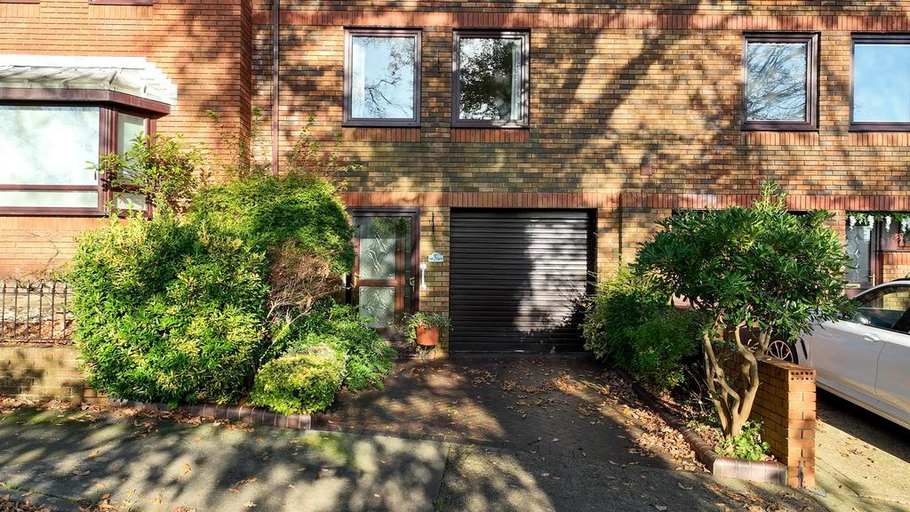 Sequence 01.00 14 43 42.Still008.jpg