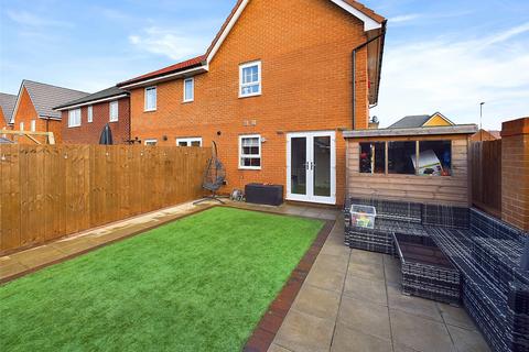 3 bedroom semi-detached house for sale, Jenkin Close, New Rossington, Doncaster, South Yorkshire, DN11