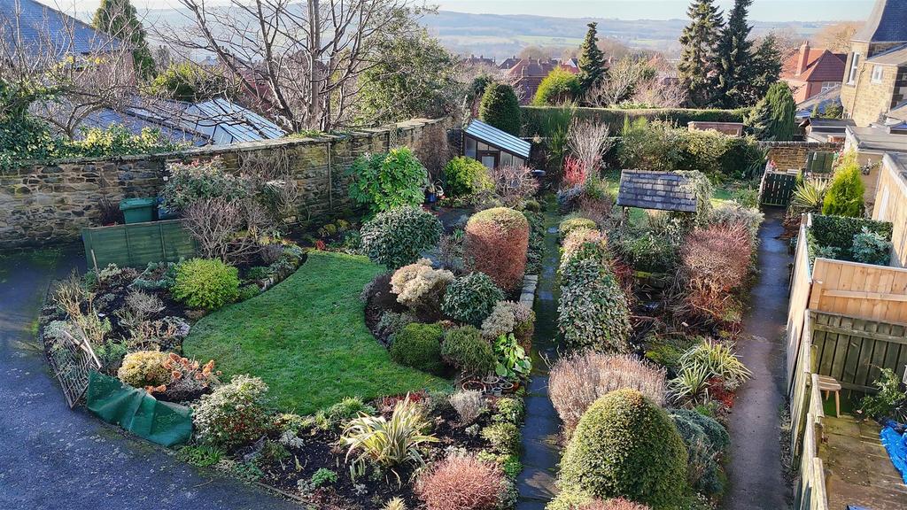Garden 2.jpg