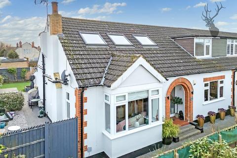 2 Windmill Close, Waltham Abbey, EN9 3BQ