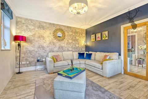 2 Windmill Close, Waltham Abbey, EN9 3BQ