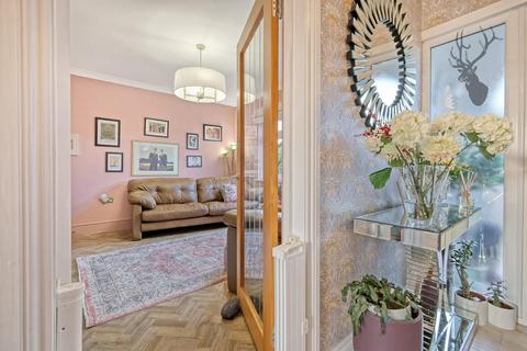 2 Windmill Close, Waltham Abbey, EN9 3BQ