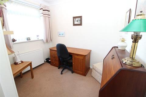 2 bedroom bungalow for sale, Kennerleigh Avenue, West Yorkshire LS15