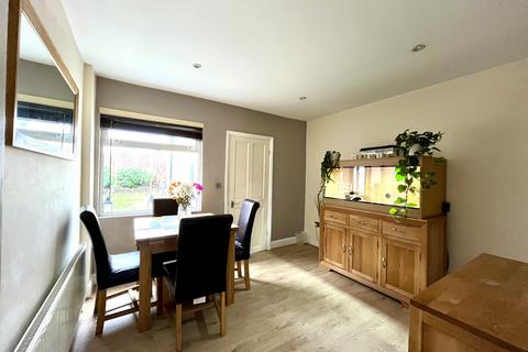 360 Leatherhead Road, Chessington, KT9 2NN