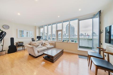 2 bedroom flat for sale, Plough Way, Iceland Wharf Plough Way, SE16