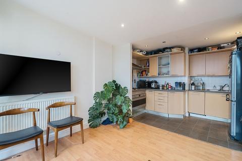 2 bedroom flat for sale, Plough Way, Iceland Wharf Plough Way, SE16