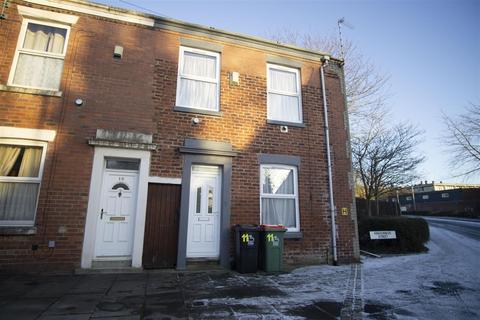 2 Bed House To Let on Kingswood Street, Preston