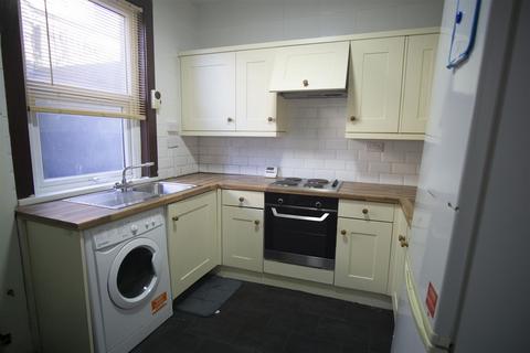 2 bedroom end of terrace house to rent, 2 Bed House To Let on Kingswood Street, Preston