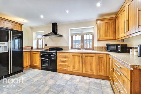 4 bedroom detached house for sale, Mundon Road, Mundon, Maldon