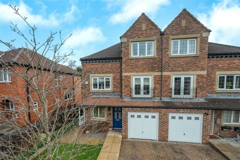 4 bedroom semi-detached house for sale, Hodgson Crescent, Leeds