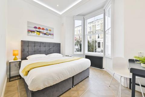 2 bedroom flat to rent, Finborough Road, Chelsea, London, SW10