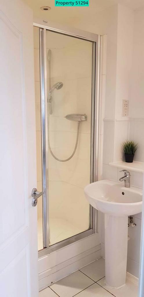 Master Ensuite