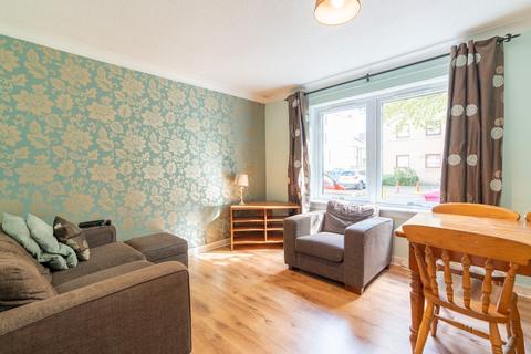 3/1 Gilmours Entry, Edinburgh, EH8 9XL