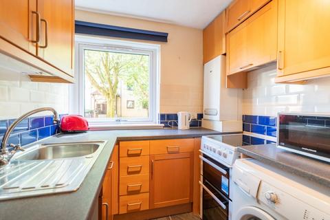 3/1 Gilmours Entry, Edinburgh, EH8 9XL