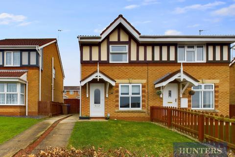 3 bedroom semi-detached house for sale, Aysgarth Rise, Bridlington