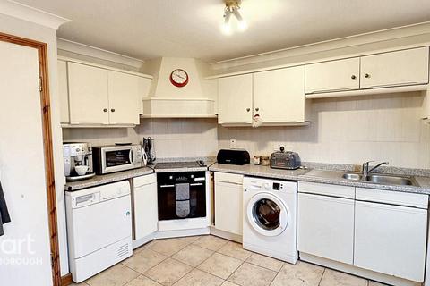 4 Bringhurst, Orton Goldhay, Peterborough, PE2 5RS