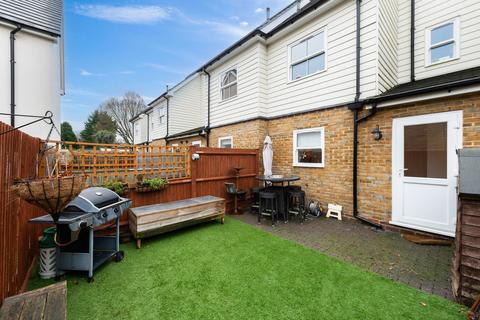 52 Palace Road, Bromley, BR1 3JU