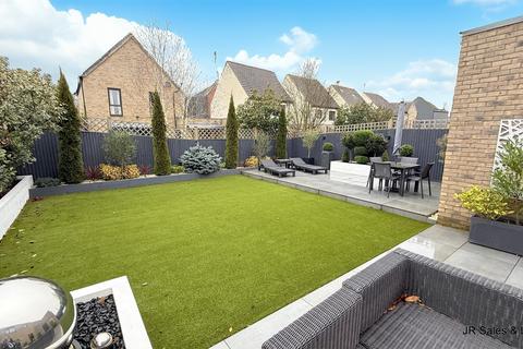 12 Beadman Road, Cheshunt, Waltham Cross, EN8 9FR