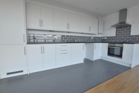 2 bedroom flat to rent, Knighton Park Road London SE26