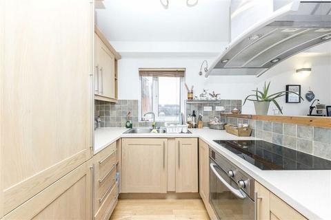 1 bedroom flat for sale, Goodwin Close, London SE16