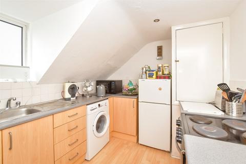 2 bedroom flat for sale, South Terrace, Littlehampton, West Sussex