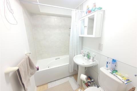 1 bedroom flat for sale, William Nash Court, Brantwood Way, Kent, BR5