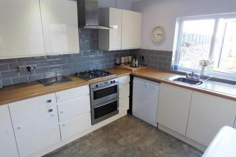 3 bedroom property to rent, Gloucester Road, Littlehampton BN17