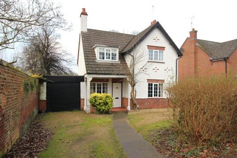 2 bedroom detached house for sale, London Road, Spalding PE11