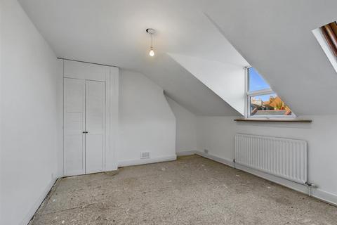 14 Brenthouse Road, London, E9 6QG