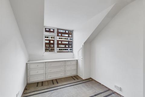 14 Brenthouse Road, London, E9 6QG