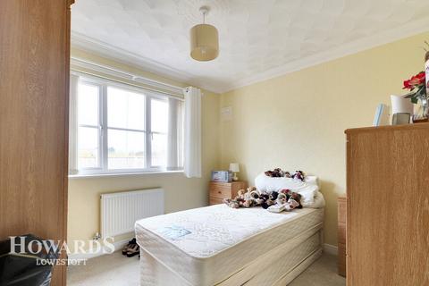 9 Cabin Close, Carlton Colville, Lowestoft, NR33 8GW