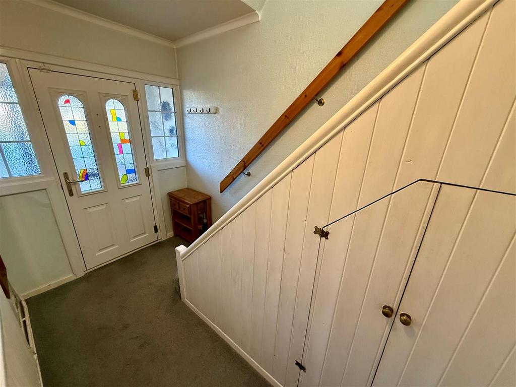 VR28 Hall.jpg