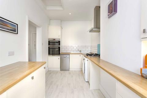 2 bedroom flat to rent, Ventnor Villas, Hove, BN3