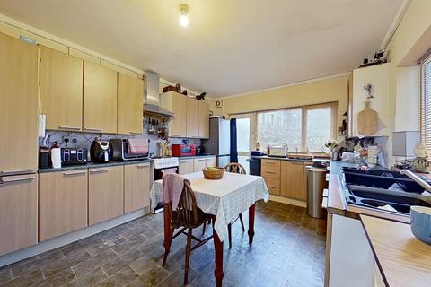 4 bedroom terraced house for sale, 2 Division Street, Gwent, Abertillery, NP13 1EF