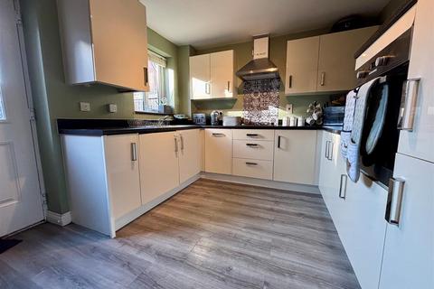 39 Cantley Road, Great Denham, Bedford, MK40 4RX