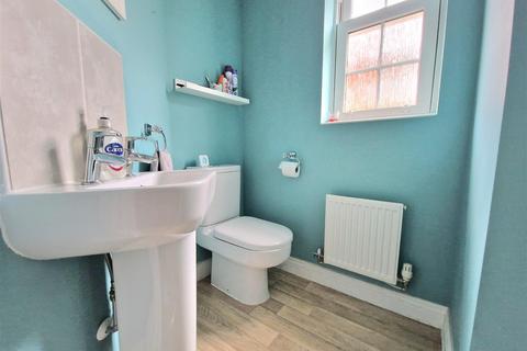 39 Cantley Road, Great Denham, Bedford, MK40 4RX