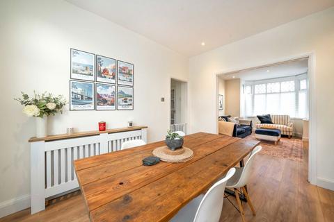 61 Framfield Road, Mitcham, CR4 2AW
